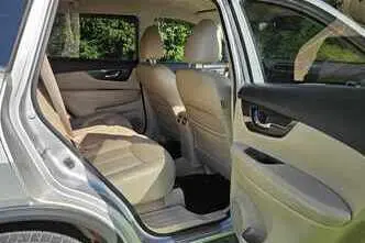 Nissan X-Trail, 1.6, 96 kW, дизель, автомат, передний привод