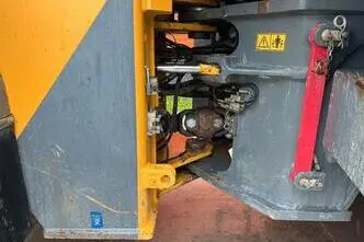 Liebherr L 554 4x4, 145 kW, diisel, automaat