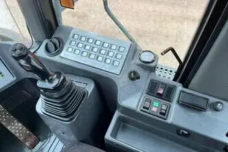 Liebherr L 554 4x4, 145 kW, diisel, automaat
