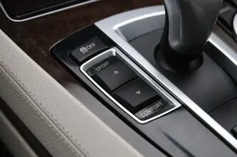 BMW 730, 3.0, 190 kW, дизель, автомат, задний привод