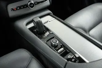 Volvo XC90, 2.0, 184 kW, бензин, автомат, полный привод
