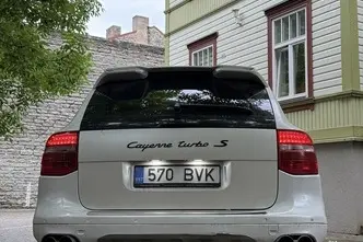Porsche Cayenne, 4.8, 450 kW, бензин, полуавтомат, полный привод