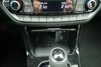 Hyundai i30, 1.0, 73.6 kW, бензин, автомат, передний привод