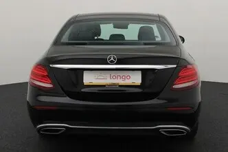 Mercedes-Benz E 220, 2.0, 143 kW, дизель, автомат, задний привод