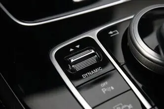 Mercedes-Benz E 220, 2.0, 143 kW, дизель, автомат, задний привод