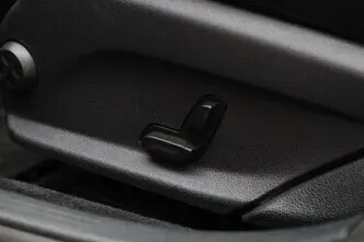 Mercedes-Benz E 220, 2.0, 143 kW, дизель, автомат, задний привод
