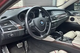 BMW X6, 4.4, 300 kW, бензин, автомат, полный привод