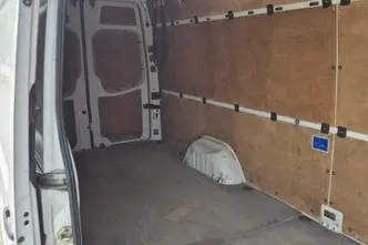 Volkswagen Crafter, 2.0, 100 kW, diesel, manual, rear-wheel drive