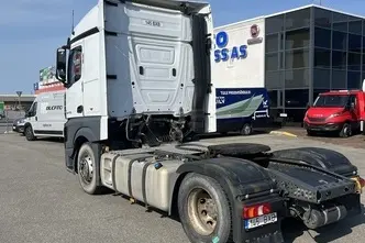 Mercedes-Benz Actros, 12.8, 330 kW, дизель, автомат, задний привод