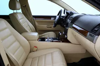 Volkswagen Touareg, 2.5, 128 kW, diesel, automatic, four-wheel drive