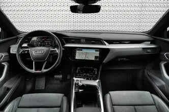 Audi e-tron, 371 kW, elekter, automaat, nelikvedu