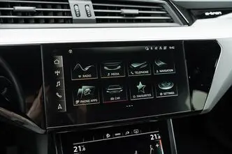 Audi e-tron, 371 kW, elekter, automaat, nelikvedu