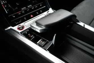 Audi e-tron, 371 kW, elekter, automaat, nelikvedu