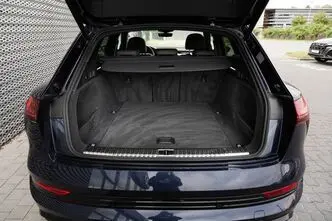 Audi e-tron, 371 kW, elekter, automaat, nelikvedu