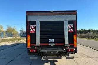Volvo FL240, 177 kW, diesel, manual