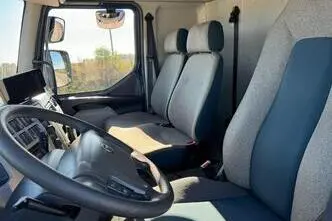 Volvo FL240, 177 kW, diesel, manual