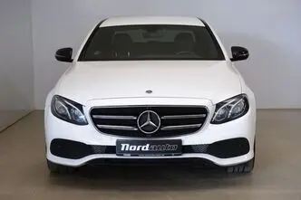 Mercedes-Benz E 200, 2.0, 110 kW, diesel, automatic, rear-wheel drive