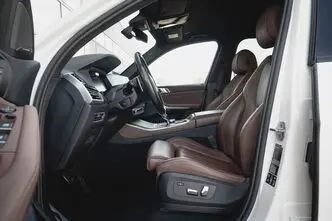 BMW X5, 3.0, 195 kW, diesel, automatic, four-wheel drive