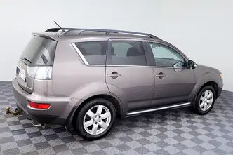 Mitsubishi Outlander, 2.4, 125 kW, бензин, автомат, полный привод