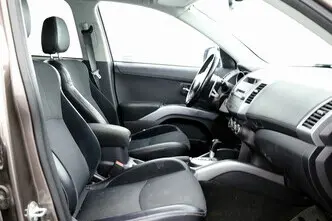 Mitsubishi Outlander, 2.4, 125 kW, бензин, автомат, полный привод