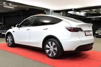Tesla Model Y, 153 kW, электричество, автомат, полный привод