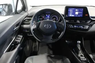 Toyota C-HR, 1.8, 72 kW, гибрид, автомат, передний привод