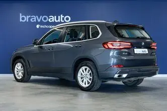 BMW X5, 3.0, 210 kW, hybrid, automatic, four-wheel drive