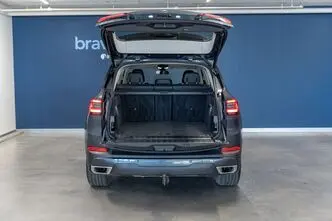 BMW X5, 3.0, 210 kW, hybrid, automatic, four-wheel drive