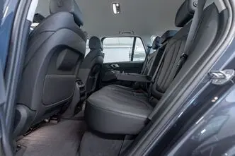 BMW X5, 3.0, 210 kW, hybrid, automatic, four-wheel drive