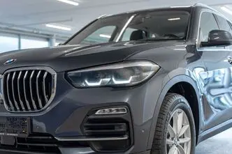 BMW X5, 3.0, 210 kW, hybrid, automatic, four-wheel drive