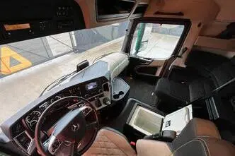Mercedes-Benz Actros, 390 kW, diisel, automaat