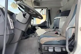 Volvo FE320, 240 kW, diesel, automatic