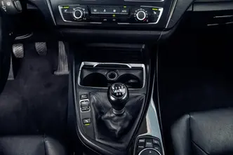 BMW 218, 2.0, 105 kW, diisel, manuaal, tagavedu