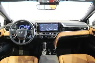 Toyota Camry, 2.5, 137 kW, hybrid, automatic, front-wheel drive