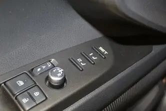 Toyota Camry, 2.5, 137 kW, hybrid, automatic, front-wheel drive