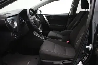 Toyota Auris, 1.8, 73 kW, hybrid, automatic, front-wheel drive