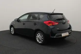 Toyota Auris, 1.8, 73 kW, hybrid, automatic, front-wheel drive
