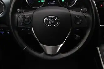 Toyota Auris, 1.8, 73 kW, hybrid, automatic, front-wheel drive