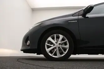 Toyota Auris, 1.8, 73 kW, hybrid, automatic, front-wheel drive