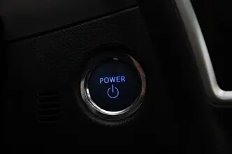Toyota Auris, 1.8, 73 kW, hybrid, automatic, front-wheel drive