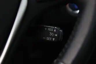 Toyota Auris, 1.8, 73 kW, hybrid, automatic, front-wheel drive