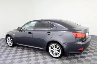 Lexus IS 220, 2.2, 130 kW, diesel, manual, rear-wheel drive