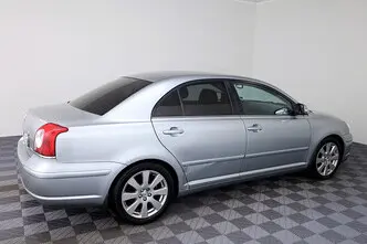 Toyota Avensis, 2.0, 108 kW, petrol, manual, front-wheel drive
