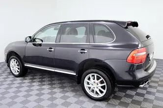 Porsche Cayenne, 4.8, 283 kW, бензин, автомат, полный привод