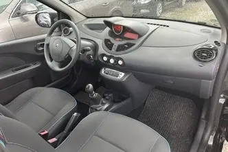 Renault Twingo, 1.1, 55 kW, petrol, manual, front-wheel drive