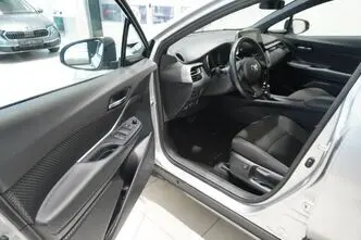 Toyota C-HR, 1.8, 72 kW, гибрид, автомат, передний привод