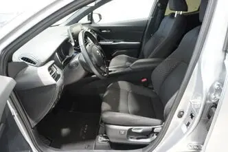 Toyota C-HR, 1.8, 72 kW, гибрид, автомат, передний привод