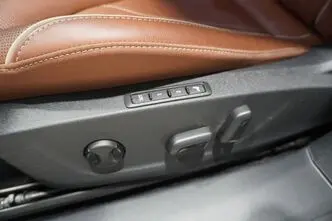 Škoda Enyaq, 70 kW, elekter, automaat, tagavedu
