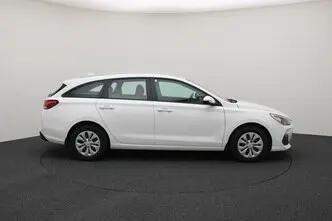 Hyundai i30, 1.6, 85 kW, дизель, механическая, передний привод