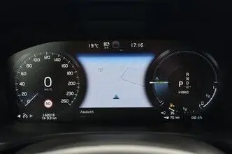 Volvo V60, 2.0, 223 kW, plug-in hybrid, automatic, four-wheel drive